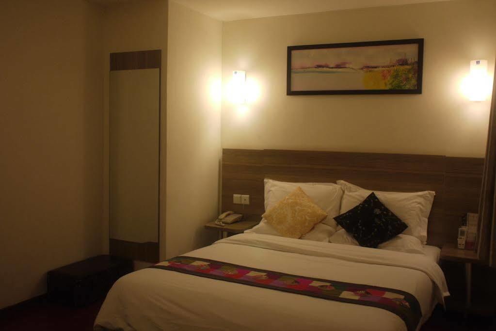 Revive House Hotel Guangzhou Shang Xia Jiu Экстерьер фото