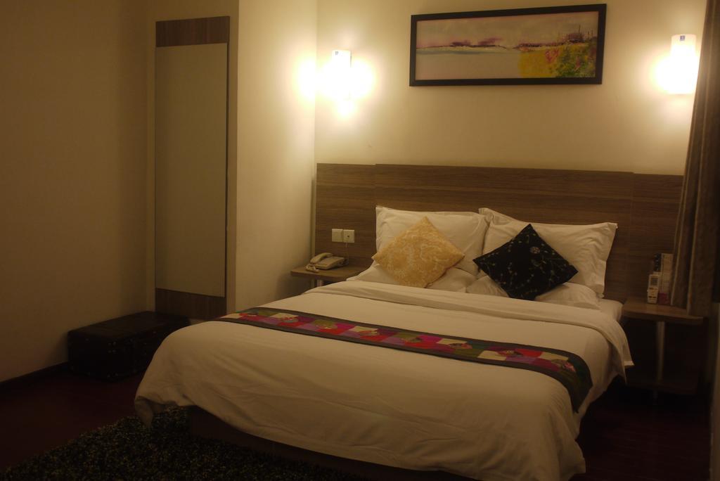 Revive House Hotel Guangzhou Shang Xia Jiu Номер фото